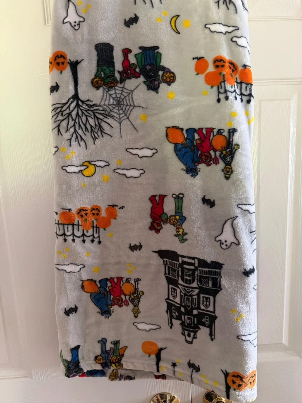 New Sesame Street Plush Throw Blanket Halloween Cookie Monster Elmo 50 x 60